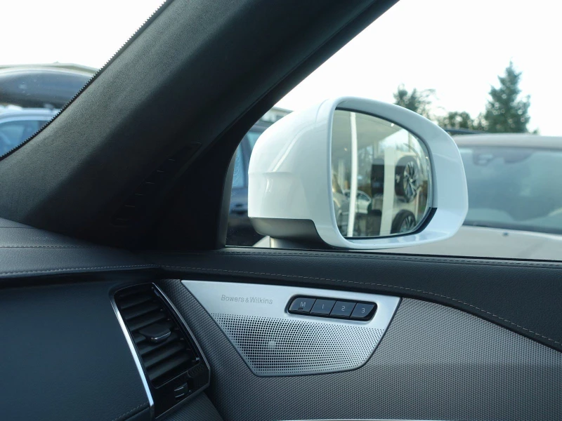 Volvo Xc90 T8* AWD* PANO* B&W* 360CAM* , снимка 13 - Автомобили и джипове - 50189311