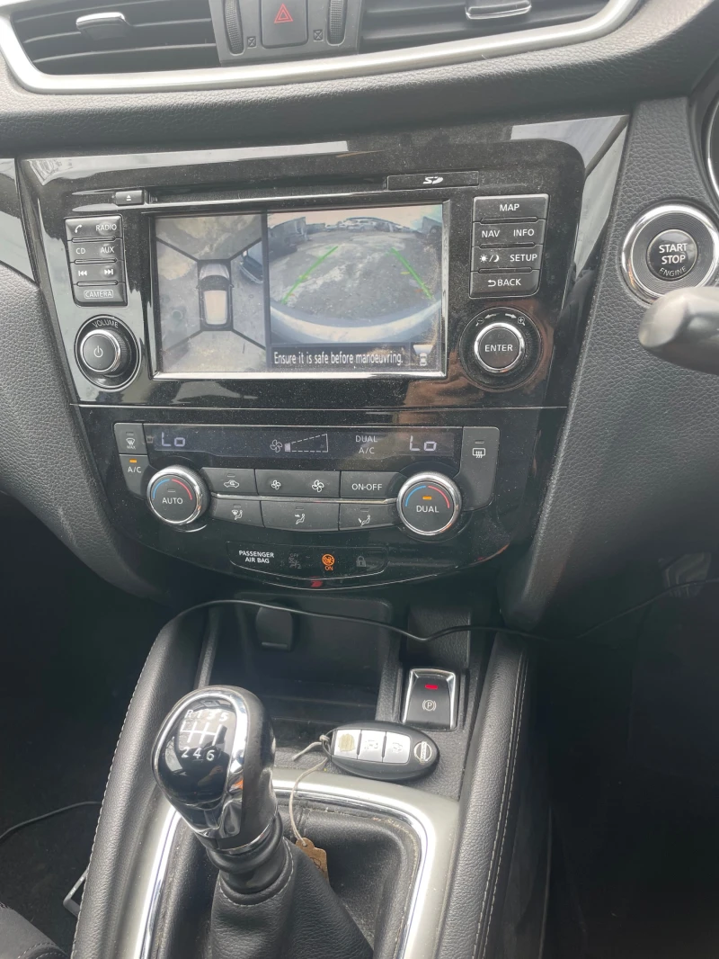 Nissan Qashqai 1.5, снимка 7 - Автомобили и джипове - 49914773