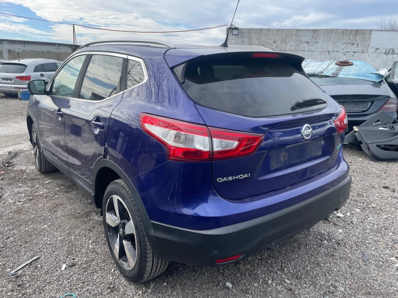 Nissan Qashqai 1.5, снимка 4 - Автомобили и джипове - 49914773