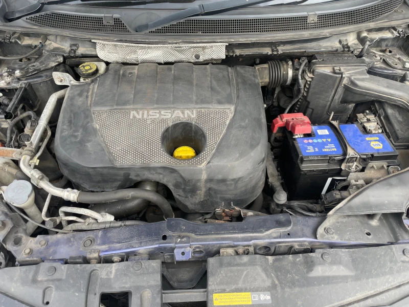 Nissan Qashqai 1.5, снимка 15 - Автомобили и джипове - 49914773