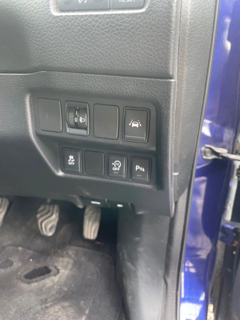 Nissan Qashqai 1.5, снимка 6 - Автомобили и джипове - 49914773