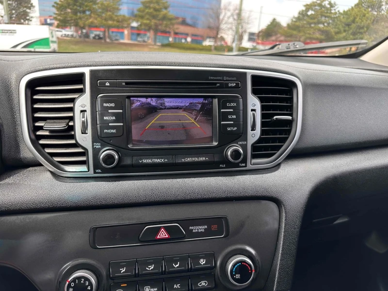 Kia Sportage * LX * CARFAX * ЦЕНА ДО БГ, снимка 14 - Автомобили и джипове - 52740586