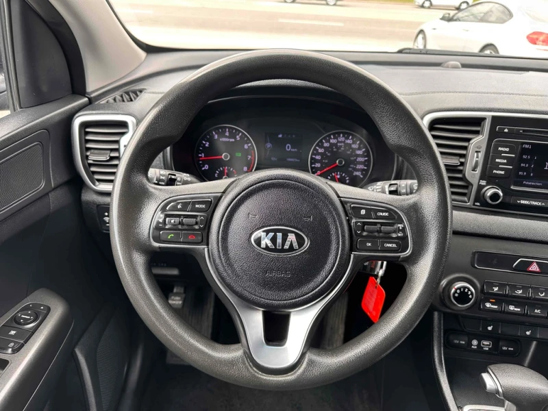 Kia Sportage * LX * CARFAX * ЦЕНА ДО БГ, снимка 11 - Автомобили и джипове - 52740586