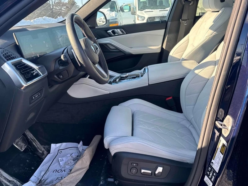 BMW X6 * M60i xDrive * CARFAX * ДИСТРОНИК * 360 * PANO, снимка 9 - Автомобили и джипове - 53387653