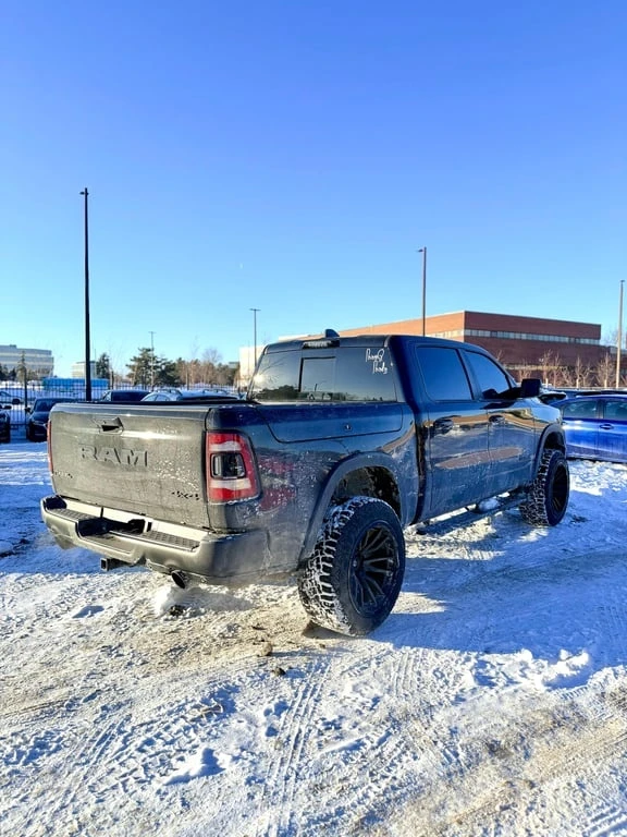 Dodge RAM 1500 Rebel * CARFAX * ПАНОРАМА* ПОДГРЕВИ, снимка 4 - Автомобили и джипове - 53361599