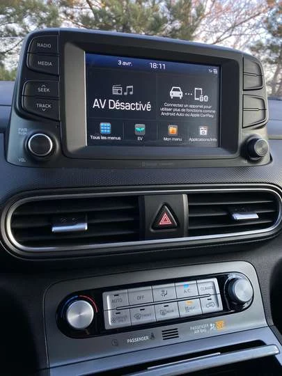 Hyundai Kona ELECTRIC ONE OWNER NO ACCIDENT, снимка 13 - Автомобили и джипове - 54125876