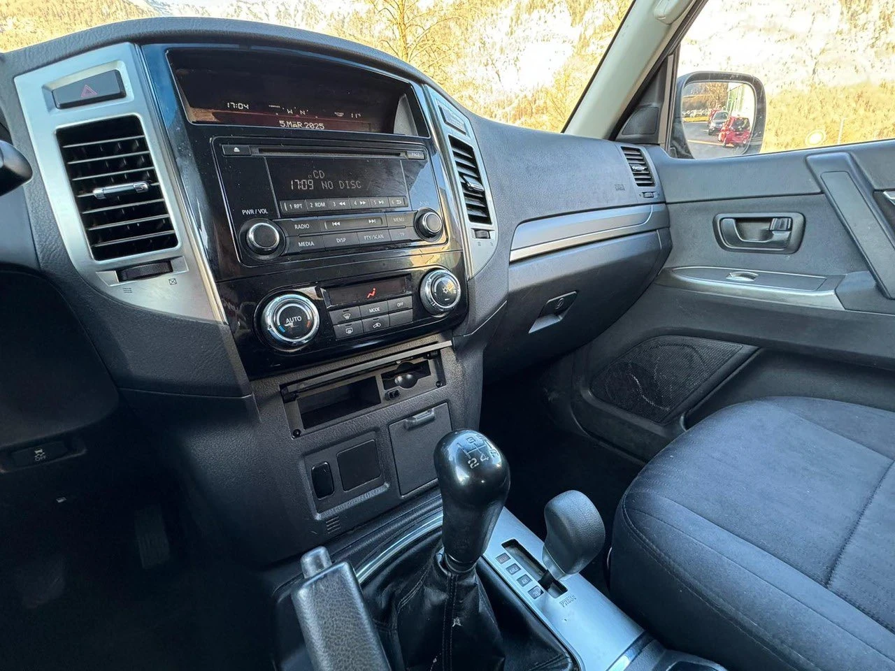 Mitsubishi Pajero 3200 - изображение 8
