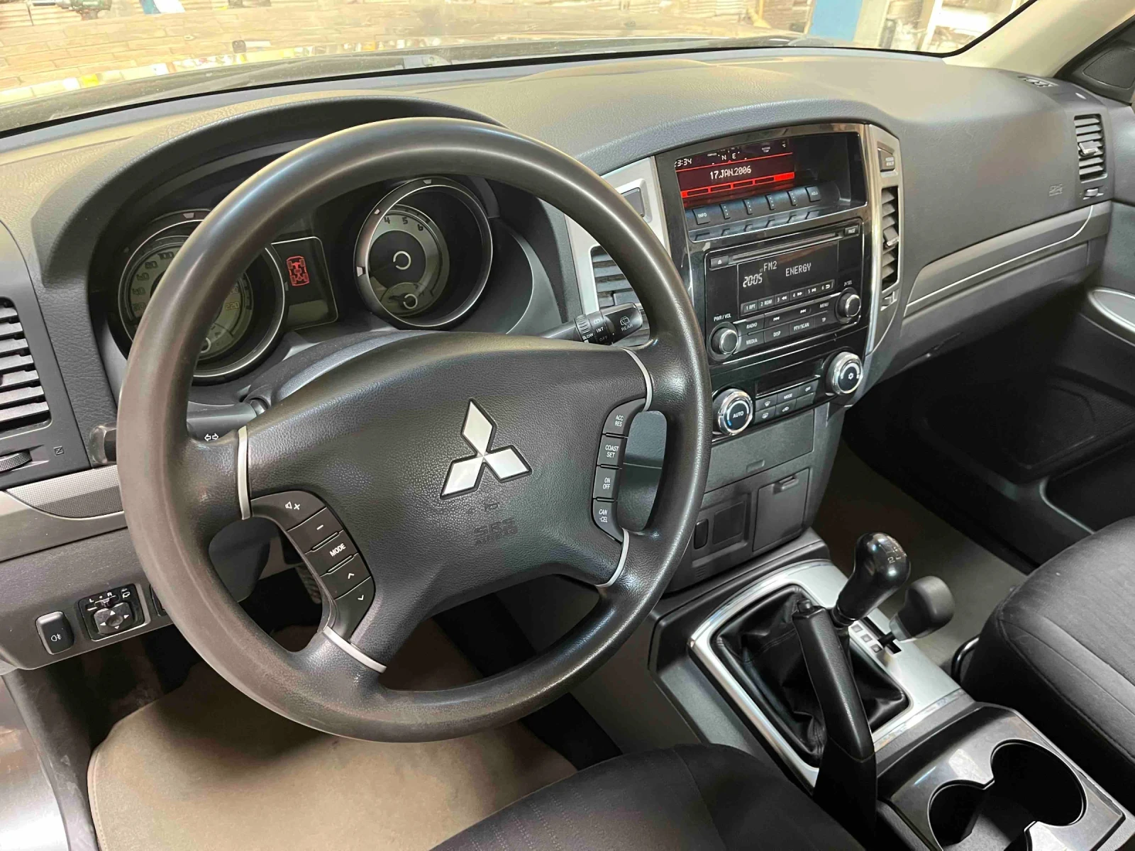 Mitsubishi Pajero 3200 - изображение 9