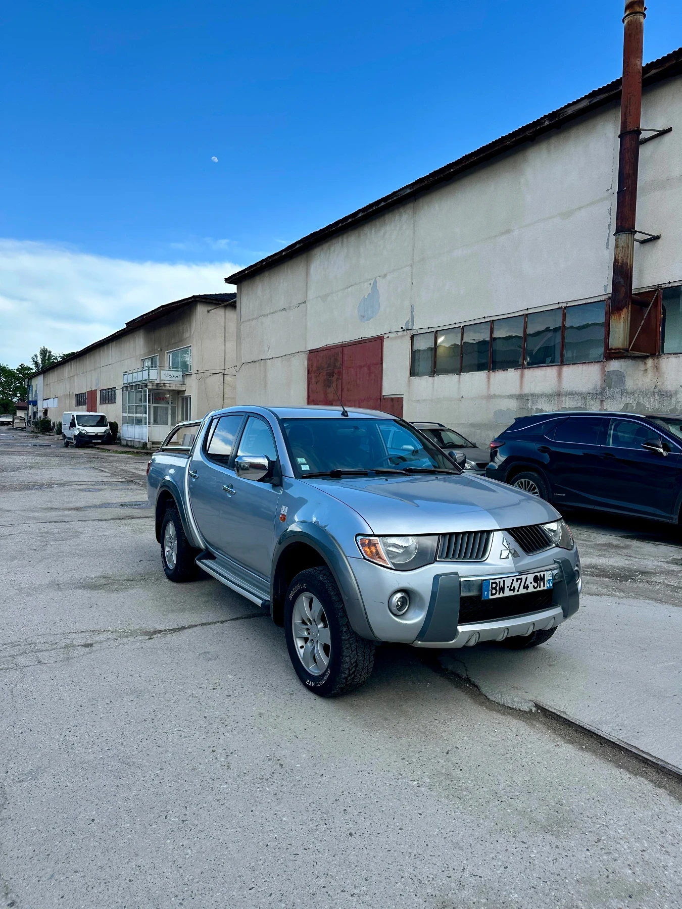 Mitsubishi L200 2.5 DI-D Intense Club Cab 4WD - изображение 2