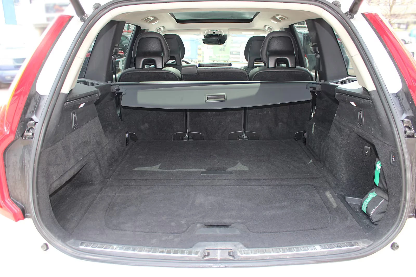 Volvo Xc90 MOMENTUM-PRO/235HP/AWD/NAVI/LED/PANO/CAM/AMBI/101g - изображение 7