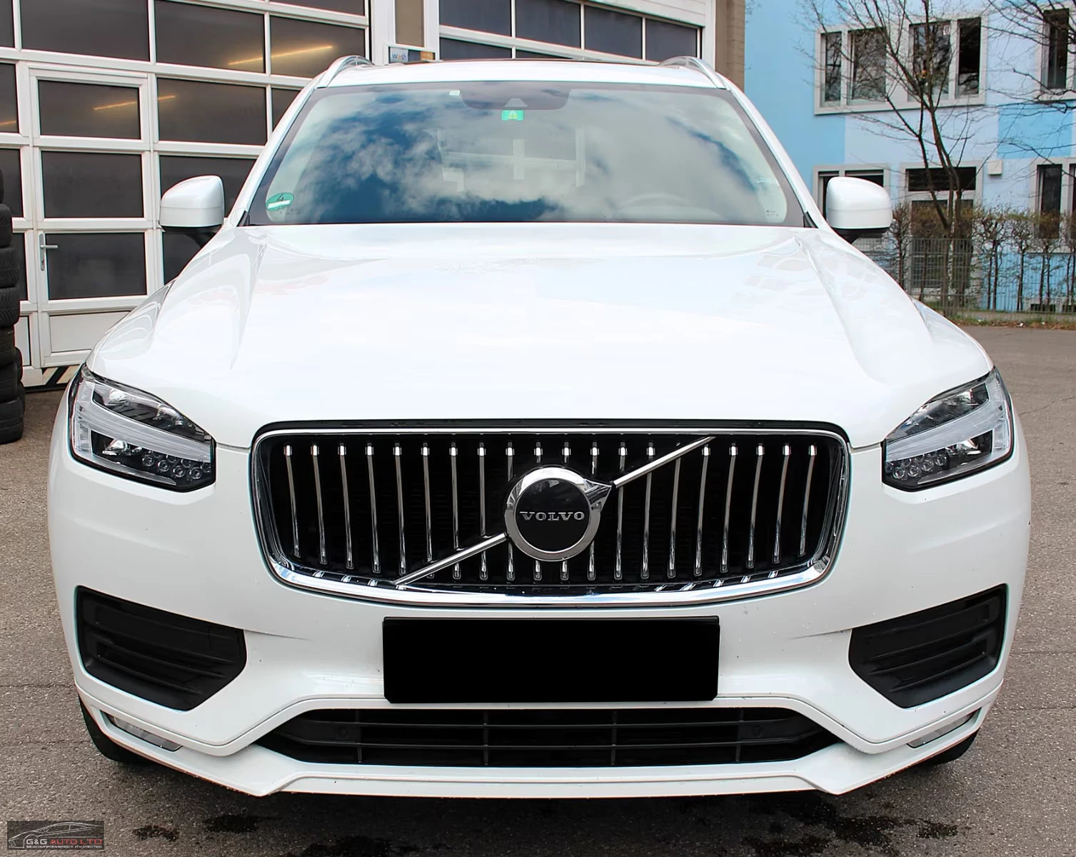Volvo Xc90 MOMENTUM-PRO/235HP/AWD/NAVI/LED/PANO/CAM/AMBI/101g - изображение 2