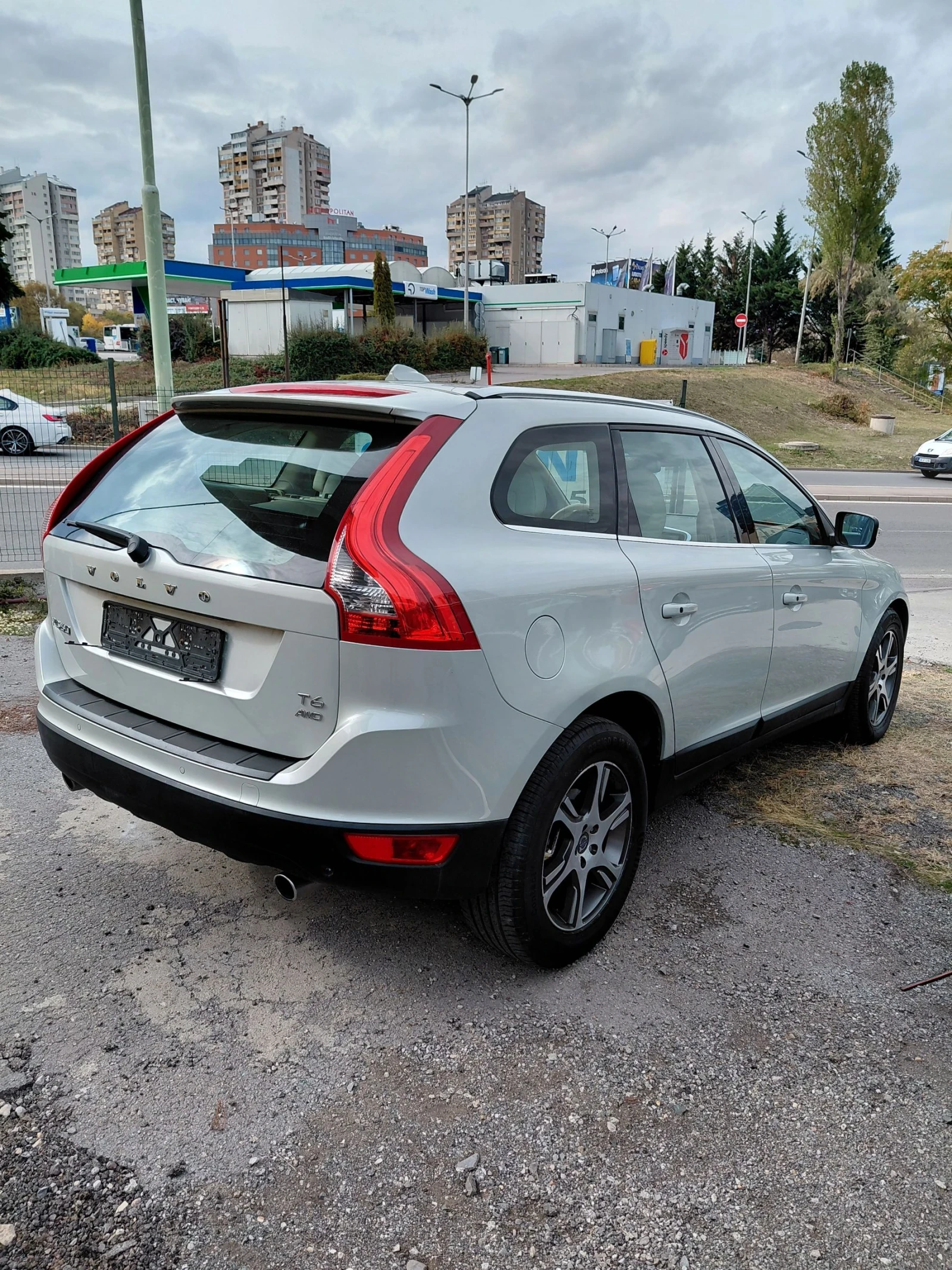 Volvo XC60 SUMUM AWD  дистроник Т 6 305кс - изображение 3