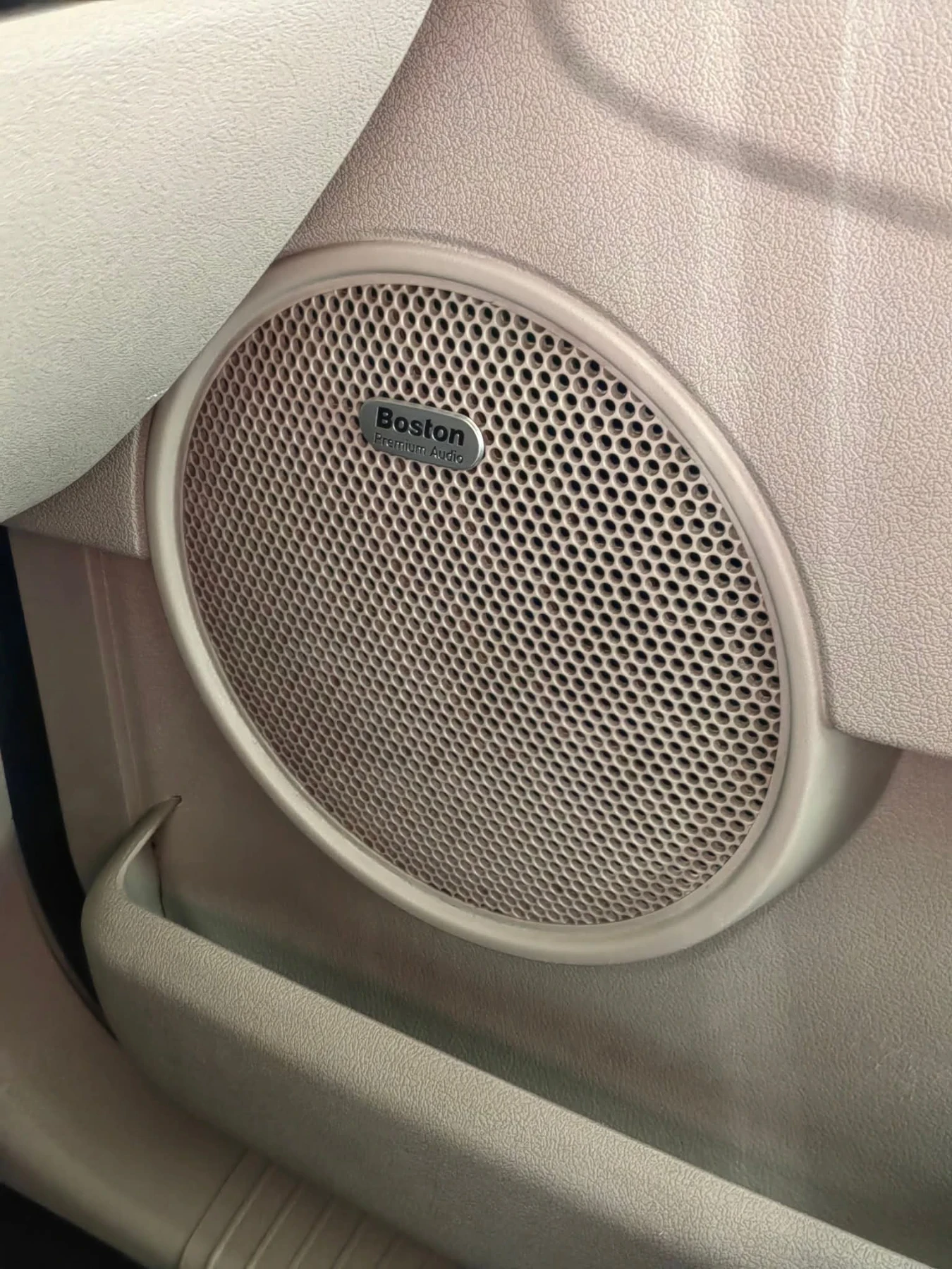 Jeep Commander | Mobile.bg   16