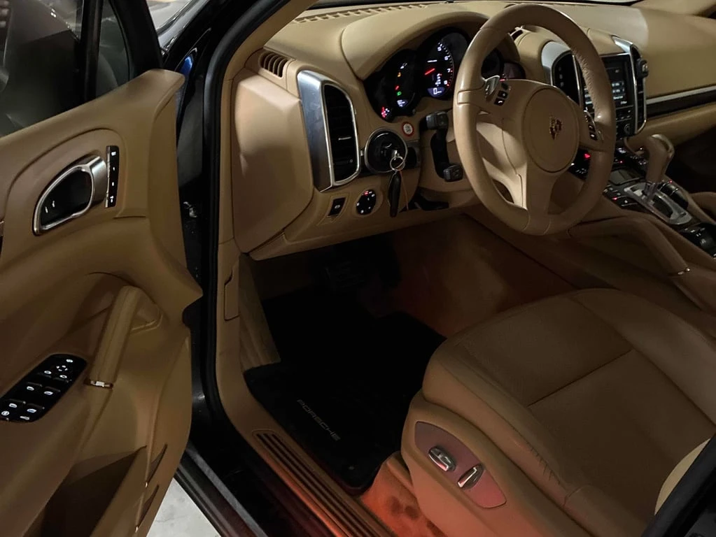 Porsche Cayenne * AWD 4dr * CARFAX *    | Mobile.bg   5