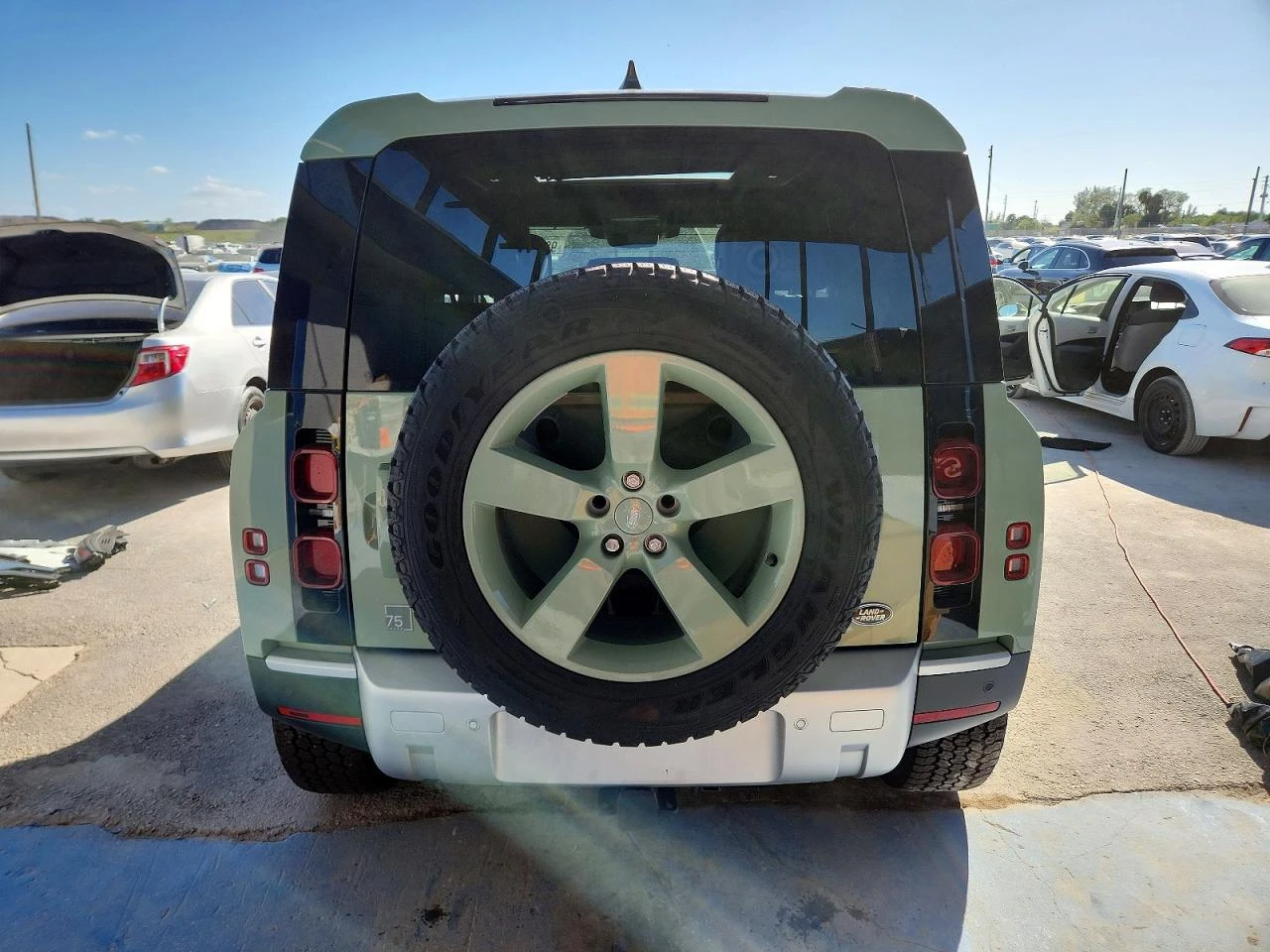 Land Rover Defender 3.0l 90 75Th Ltd Edition - изображение 6