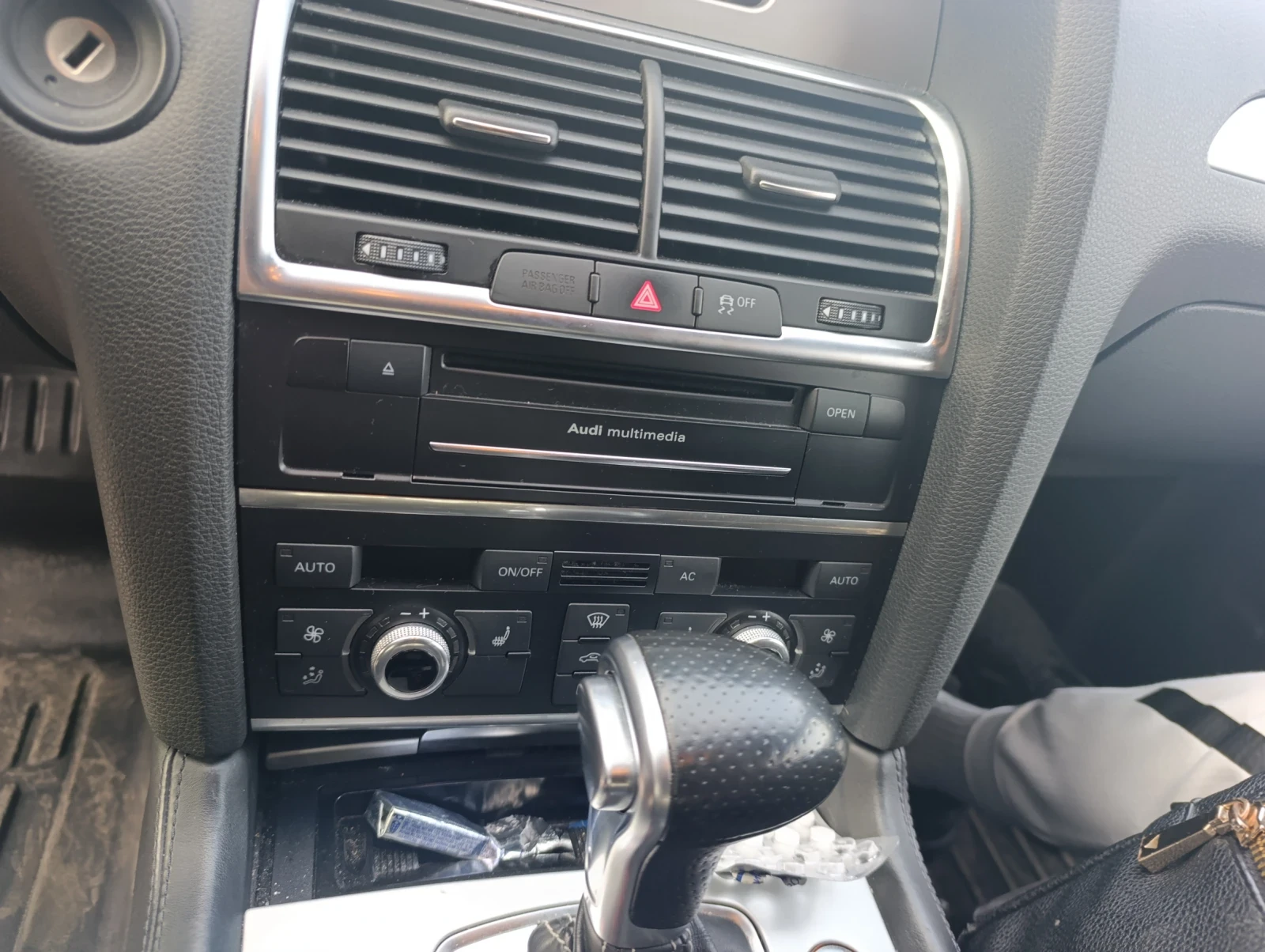 Audi Q7 S line 3.0tdi 245kc 8ck, снимка 11 - Автомобили и джипове - 54180050