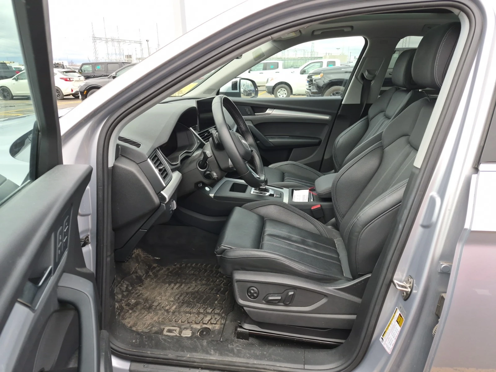 Audi Q5 S line Prestige 45 TFSI quattro, снимка 9 - Автомобили и джипове - 54451037