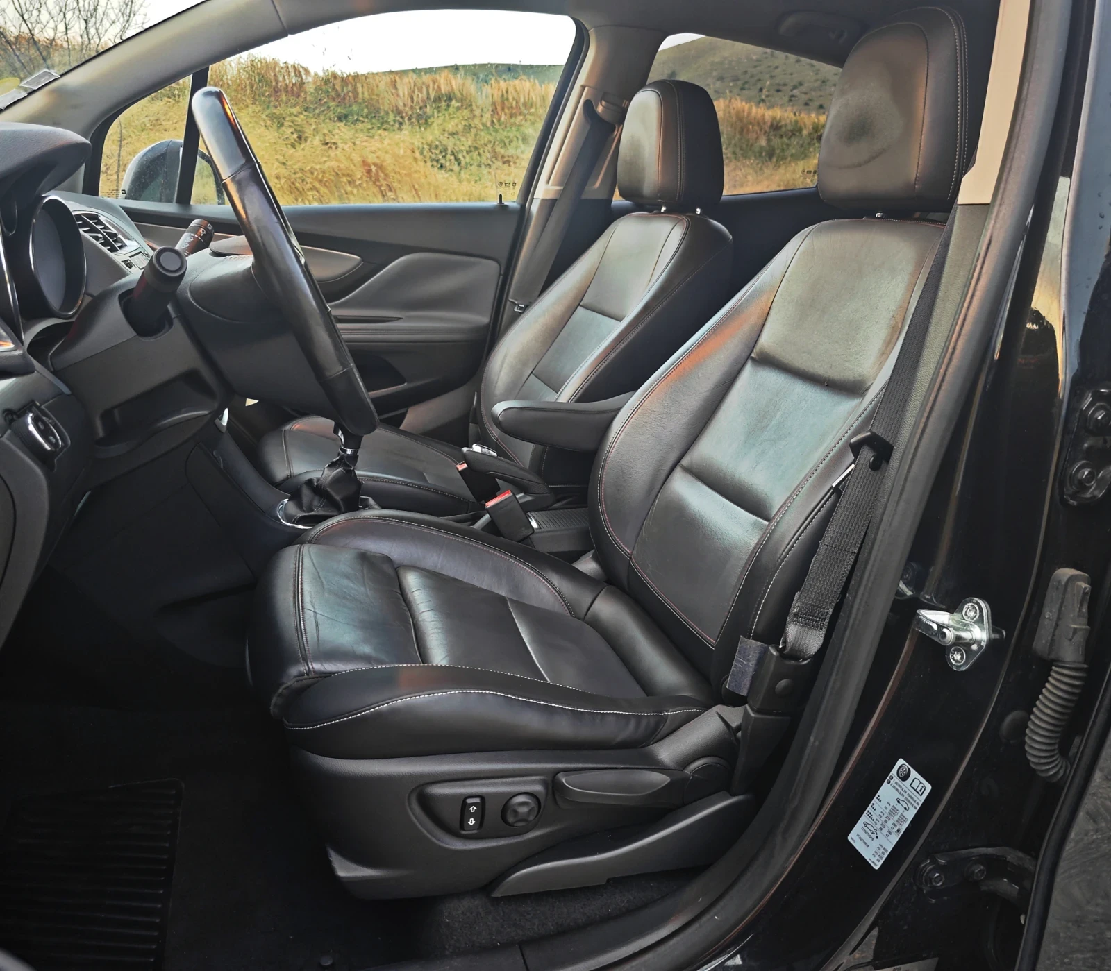 Opel Mokka 17 crdi NAVI  4x4, снимка 10 - Автомобили и джипове - 54865223