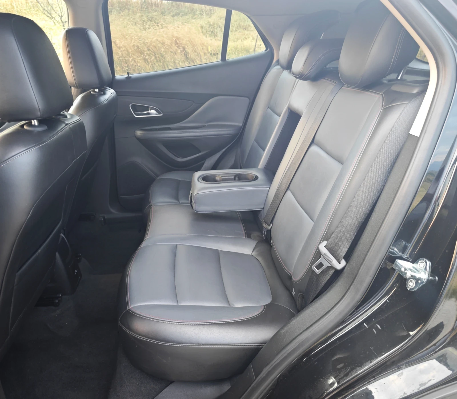 Opel Mokka 17 crdi NAVI  4x4, снимка 11 - Автомобили и джипове - 54865223