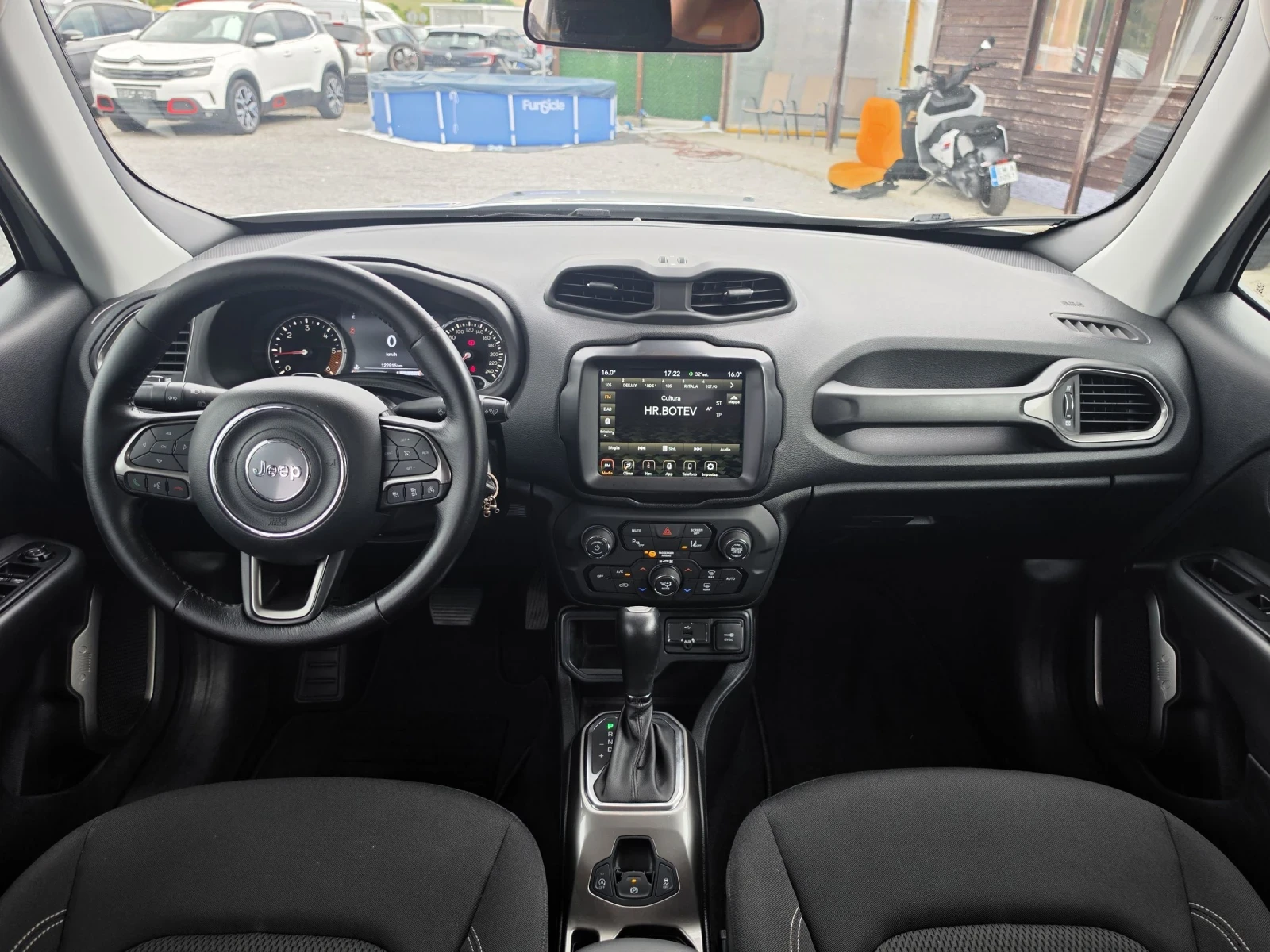 Jeep Renegade 1.6MJet2 120000km Avtomatik, снимка 12 - Автомобили и джипове - 55225031