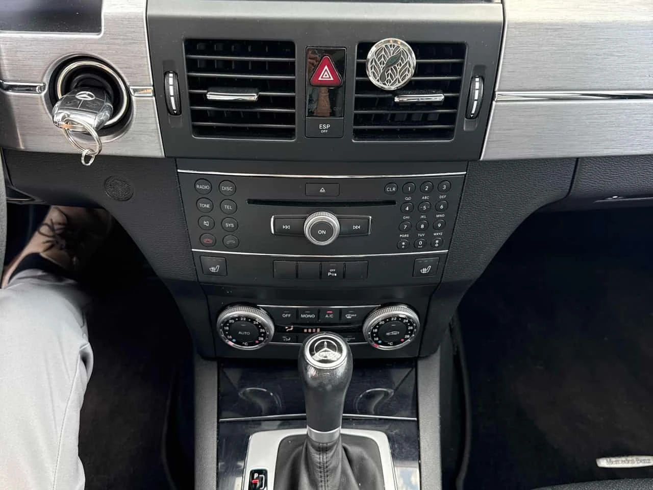 Mercedes-Benz GLK 350 * CARFAX * ОПЦИЯ ЗА ФИНАНСИРАНЕ * , снимка 9 - Автомобили и джипове - 55784709