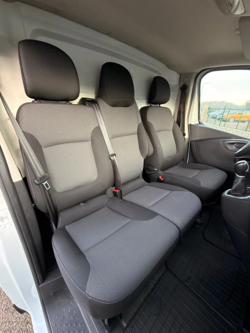 Renault Trafic 2.0 D АВТОМАТИК, снимка 14 - Бусове и автобуси - 52817675