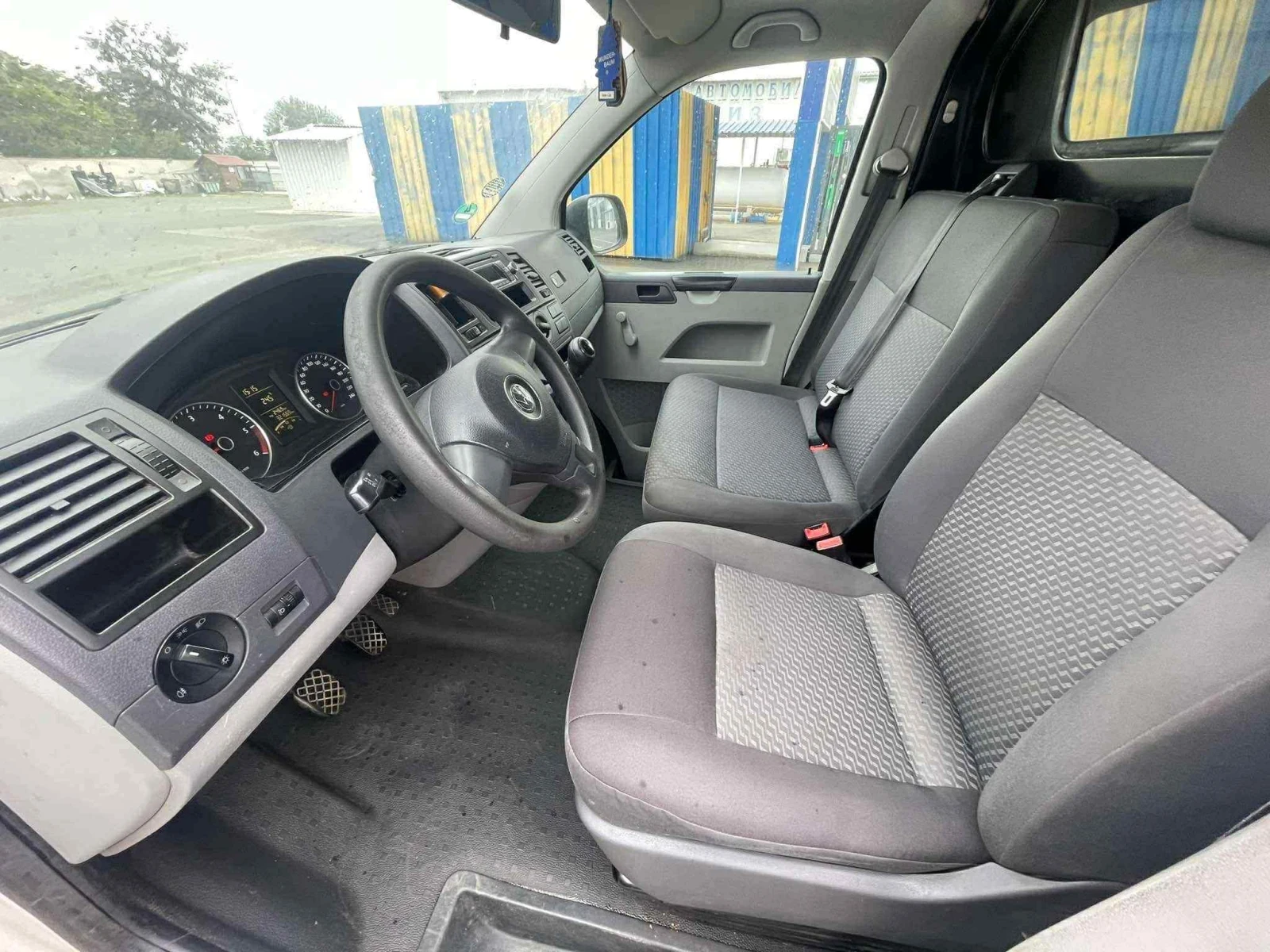 VW T5 Transporter , снимка 6 - Бусове и автобуси - 54318023