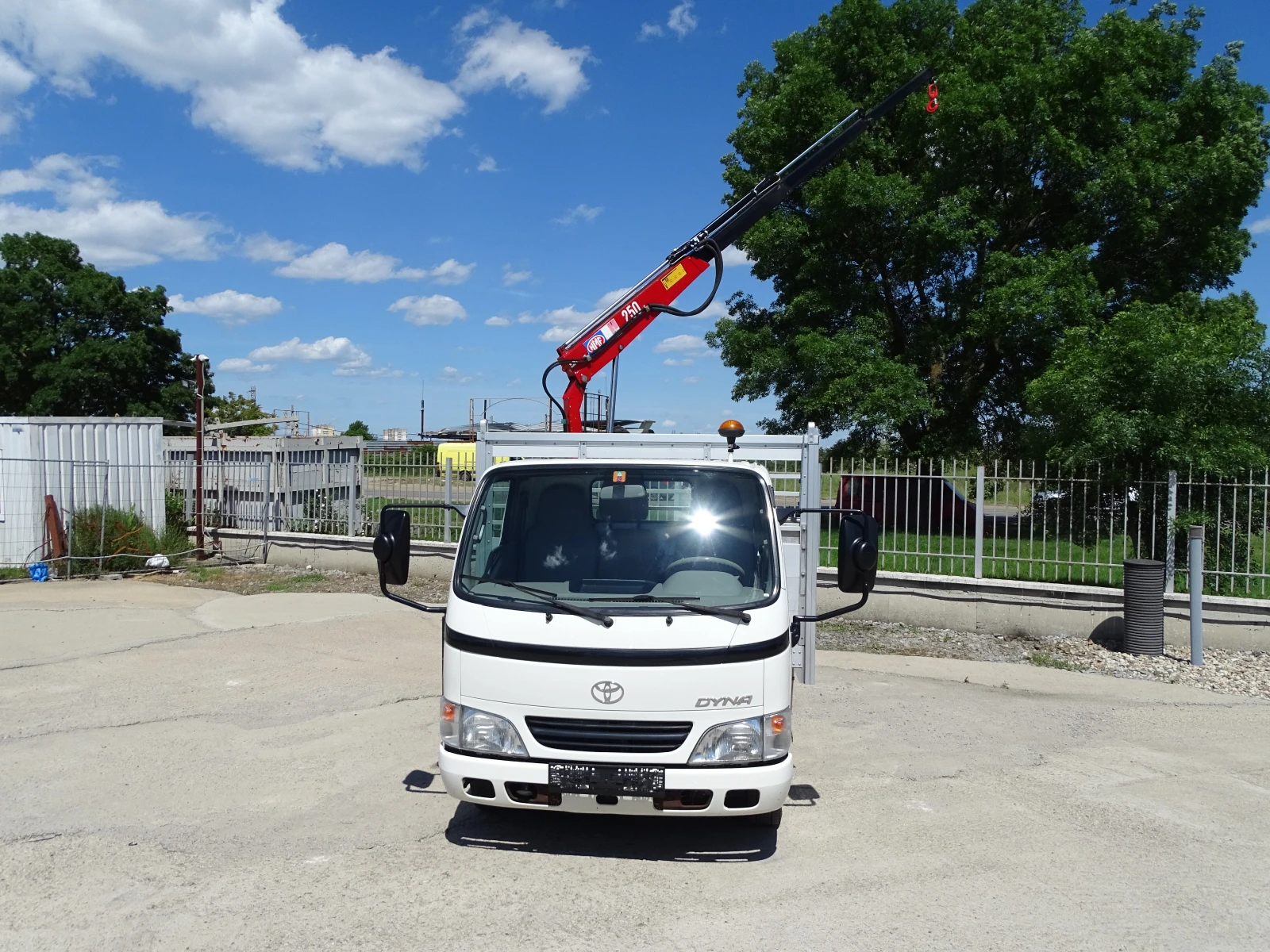 Toyota DYNA БОРДОВИ С КРАН 1670 kg, снимка 4 - Бусове и автобуси - 54712769