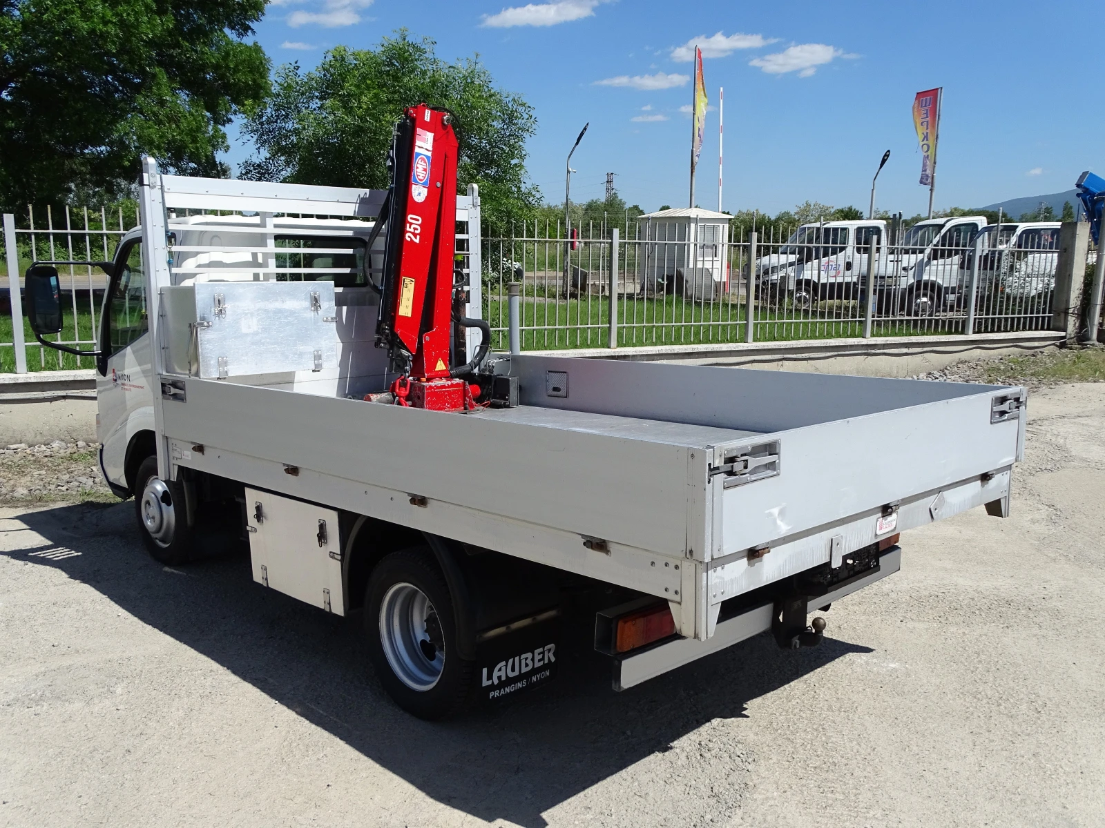 Toyota DYNA БОРДОВИ С КРАН 1670 kg, снимка 14 - Бусове и автобуси - 54712769