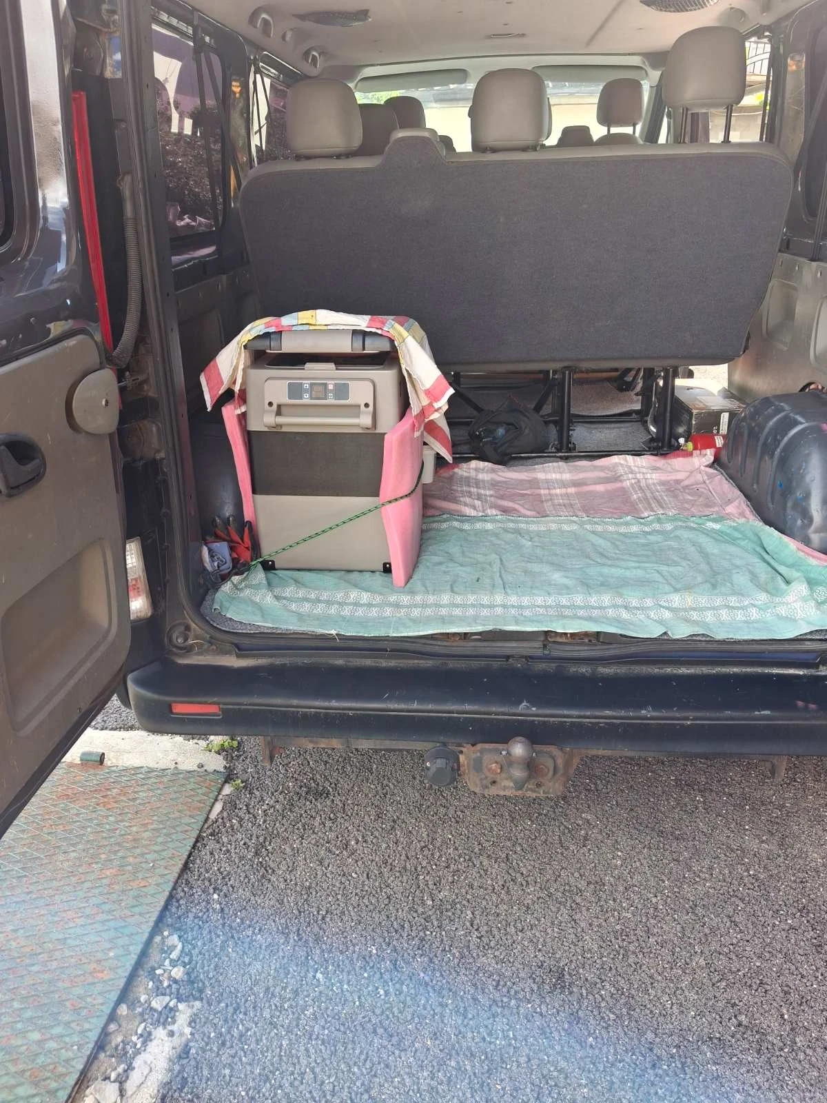 Opel Vivaro, снимка 9 - Бусове и автобуси - 55025607