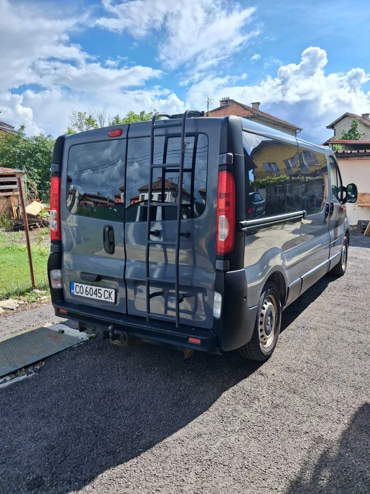 Opel Vivaro, снимка 2 - Бусове и автобуси - 55025607