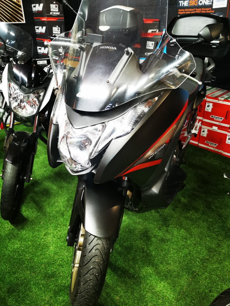 Honda Integra 750S ABS, Akrapovic, снимка 13 - Мотоциклети и мототехника - 40171700