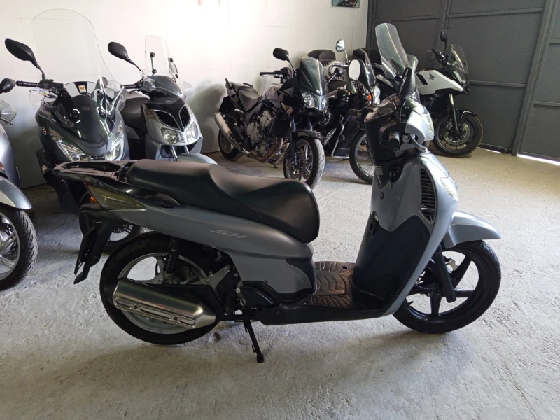 Honda Sh 125i, снимка 5 - Мотоциклети и мототехника - 51274277