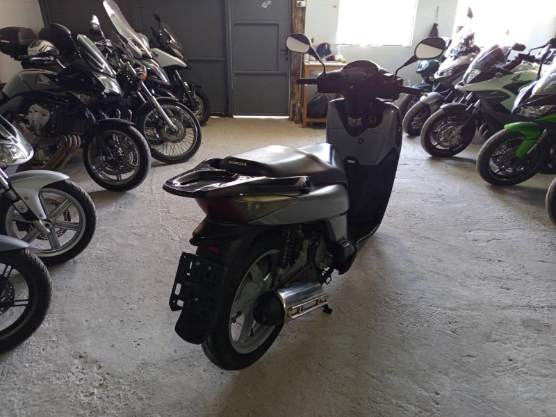 Honda Sh 125i, снимка 3 - Мотоциклети и мототехника - 51274277