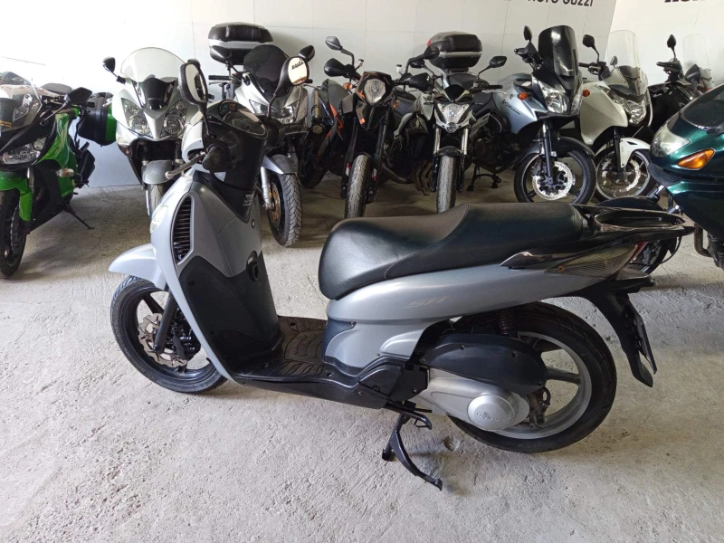 Honda Sh 125i, снимка 4 - Мотоциклети и мототехника - 51274277