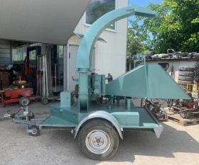 Специализирани машини Други Дробилка за клони Vermeer 620BCI, снимка 1