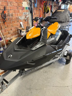 Обява за продажба на Джет Bombardier Sea Doo SPARK TRIX 2-3 UP ~14 500 лв. - изображение 1