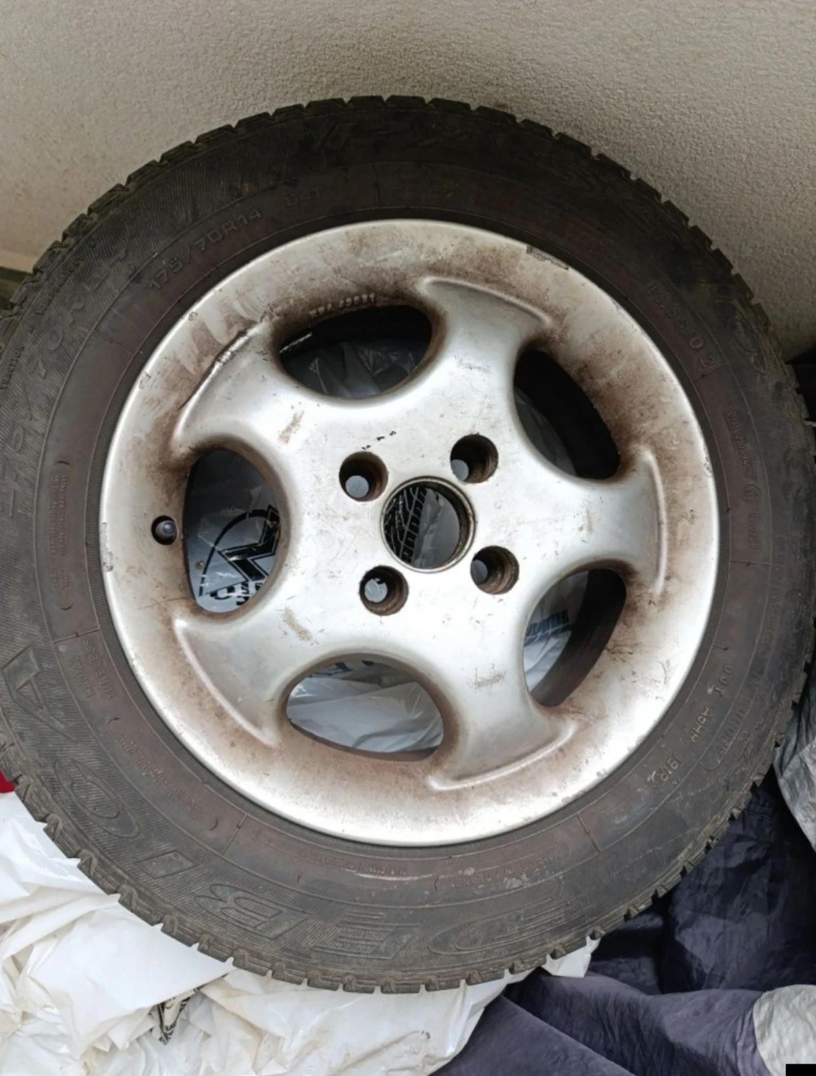 ���� � ������ 175/70R14 �� VW Golf | Mobile.bg � ����������� 4