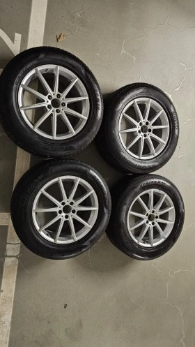 Гуми с джанти Pirelli 275/55R19, снимка 1 - Гуми и джанти - 46628414