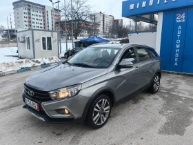 Lada Vesta CROSS 1.6 Бензин 102 кс, Евро 6, Топ състояние , снимка 8