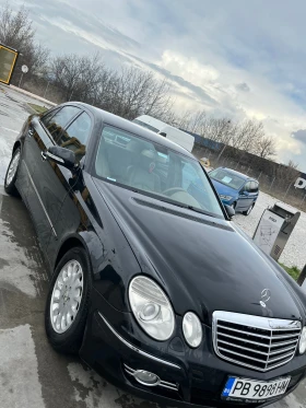 Mercedes-Benz E 320, снимка 2