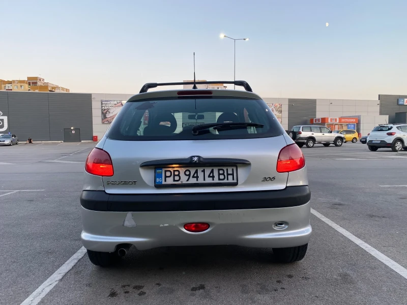 Peugeot 206, снимка 5 - Автомобили и джипове - 47222819