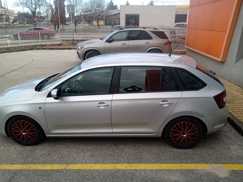 Skoda Rapid, снимка 6 - Автомобили и джипове - 48559611