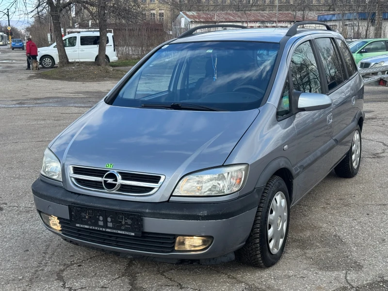 Opel Zafira, снимка 1 - Автомобили и джипове - 49364902