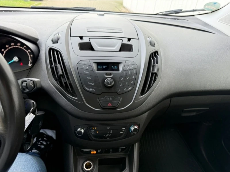 Ford Courier 1.5 дизел реални километри , снимка 10 - Автомобили и джипове - 52736320