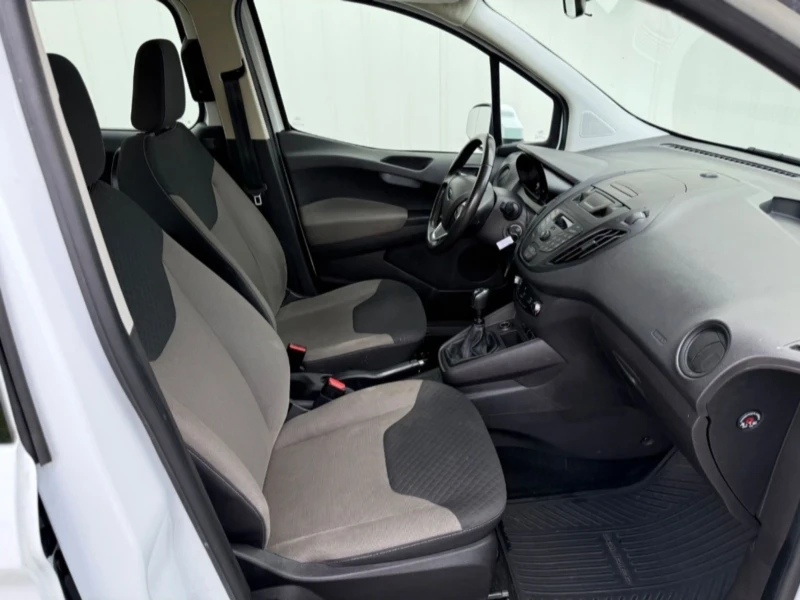 Ford Courier 1.5 дизел реални километри , снимка 8 - Автомобили и джипове - 52736320