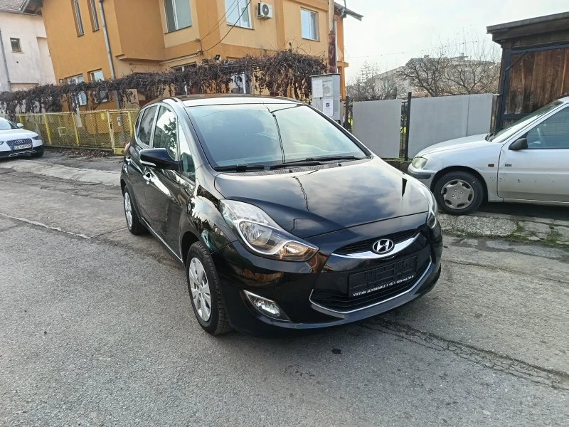 Hyundai Ix20 1.6-125к.с.в перф. Състояние , снимка 17 - Автомобили и джипове - 52940265