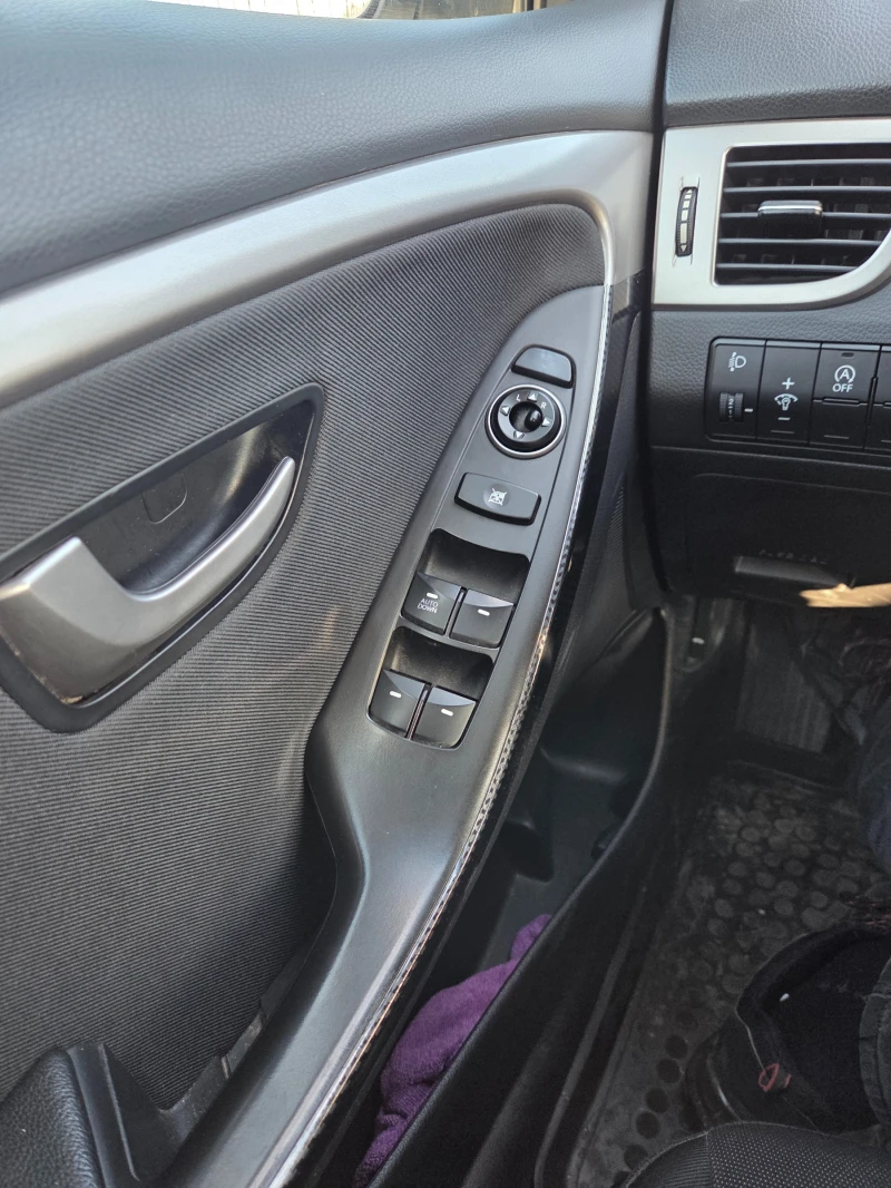 Hyundai I30, снимка 6 - Автомобили и джипове - 53144130