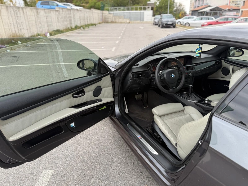 BMW 330, снимка 8 - Автомобили и джипове - 53208622