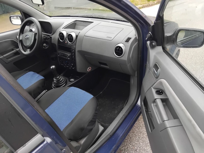 Ford Fusion 1.6i.80+ КЛИМА. БЕНЗИН 2004г , снимка 12 - Автомобили и джипове - 53499649